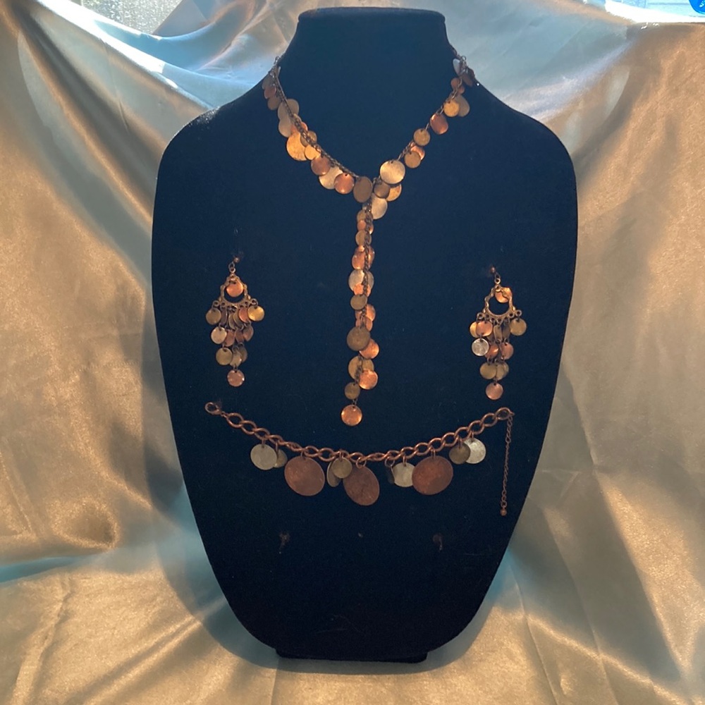 3 piece Chime style jewelry